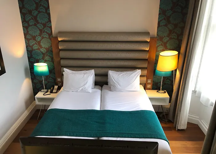 Premium King Room